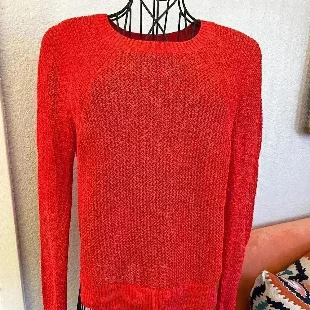 Athleta Red Mesh Knit Pullover Crewneck Sweater size Small